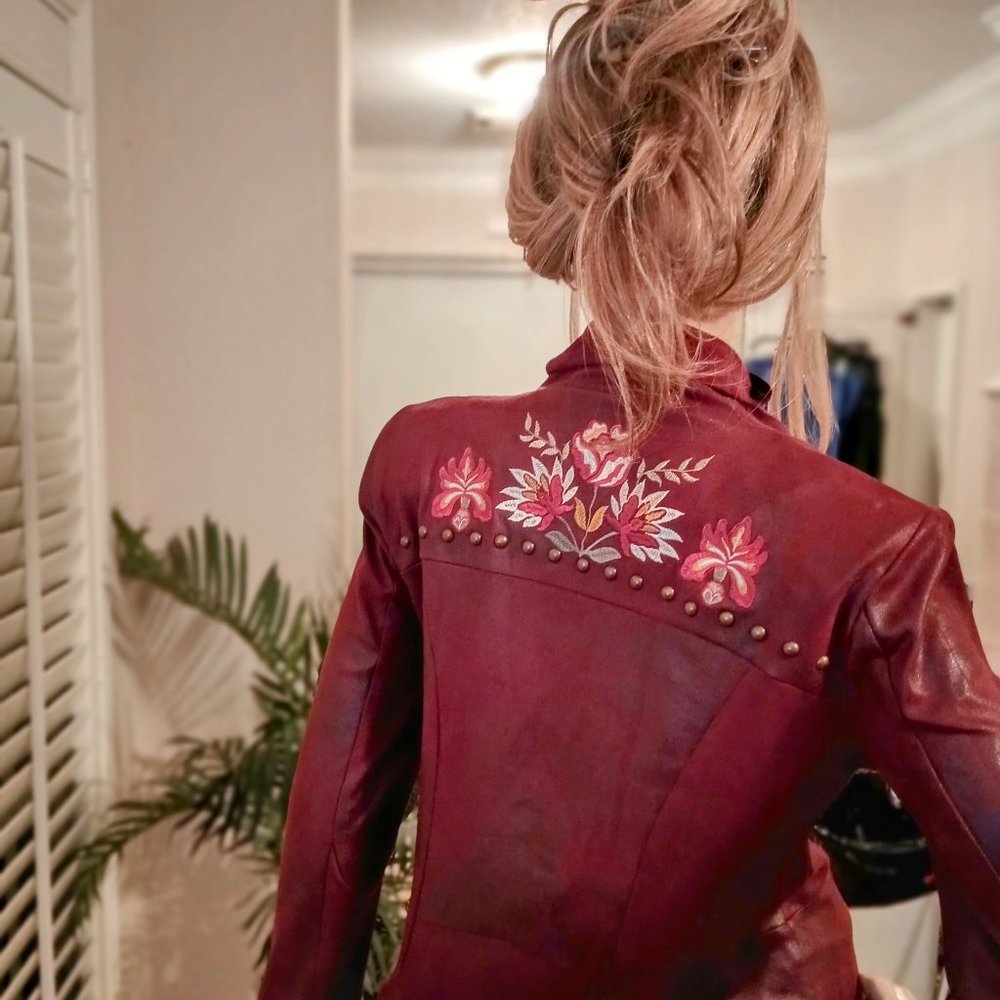Western Theme Cowgirl small Jacket Studded and Embroidered Accents Zipper